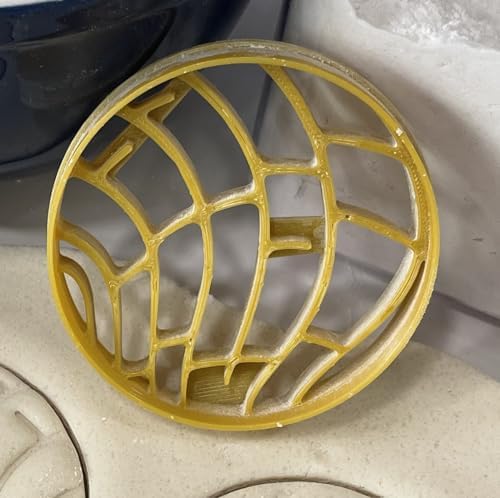 CLASSIC PAN DULCE CONCHA SHAPE COOKIE CUTTER Gold