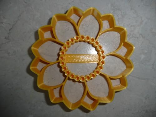 SUNFLOWER BLOOME MEDIUM SIZE COOKIE CUTTER USA MADE