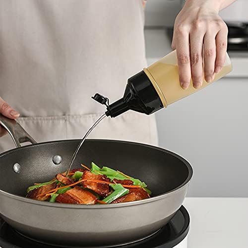 AKOAK 250 ml Squeeze Bottle for Condiments and Sauces