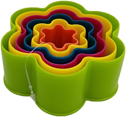 Wilton 6 Piece Nested Flower Shaped Plastic Cookie Cutters 1