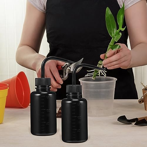 Beaupretty 3 Pcs Plastic Squeeze Bottles for Paint Oil Shampoo Sauces Watering