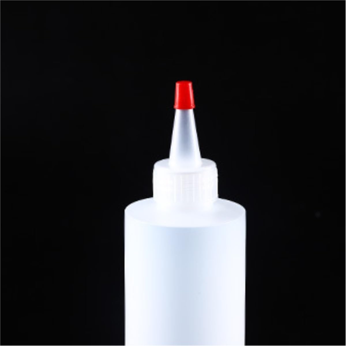 KLEYE 5-Piece Squeeze Bottles with Red Top Cap