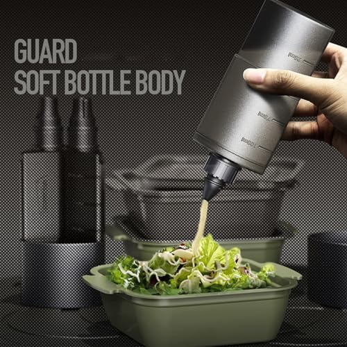 Durable Squeeze Spices Bottle for Kitchen and Outdoor Use