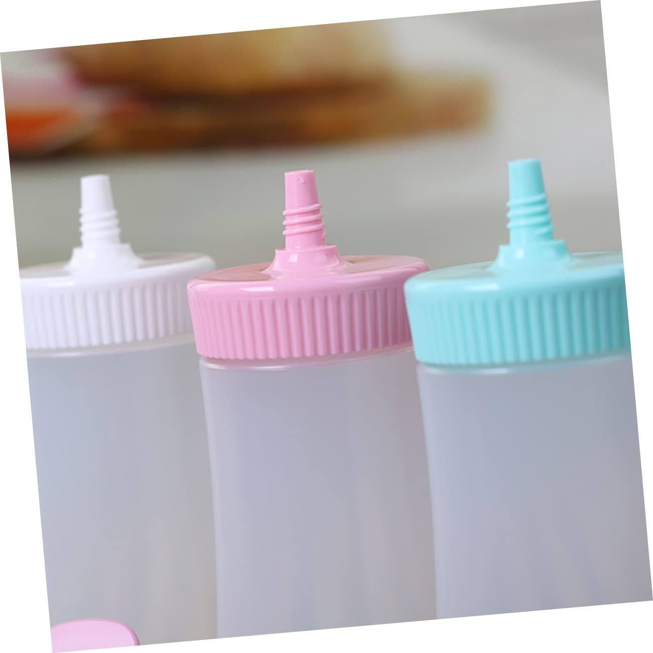HOLIDYOYO Sauce Squeeze Bottle Leakproof Condiment Dispenser for Ketchup Mustard Dressing 1