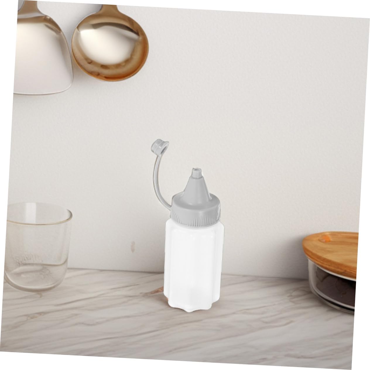 8PCS Reusable PP Condiment Squeeze Bottles 30ml