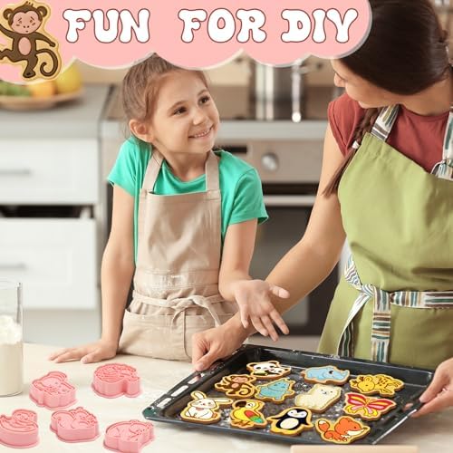 Roshtia 24 Pcs 3D Animal Cookie Cutters Set Plastic 1