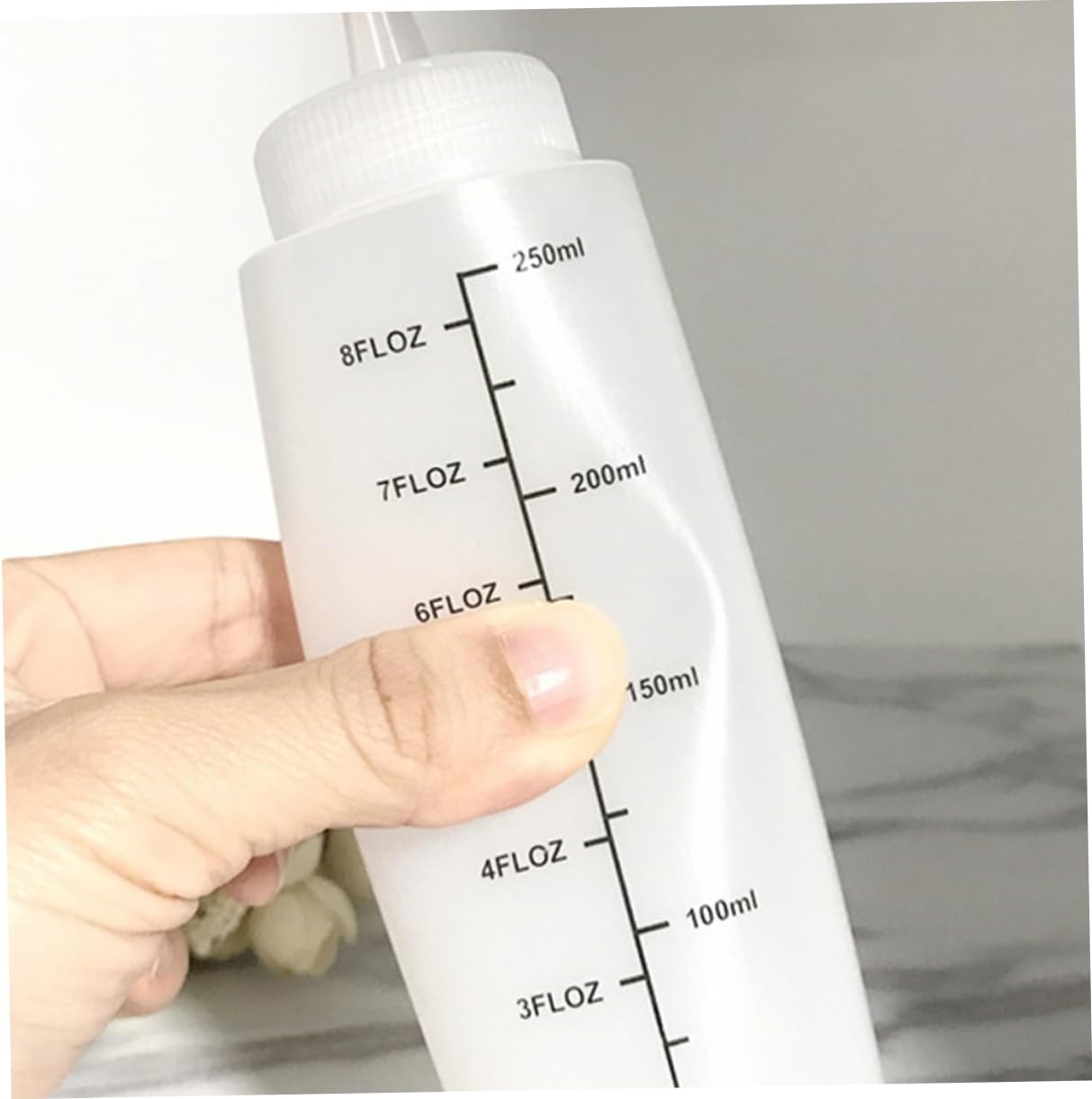 10pcs 250ML Refillable Condiment Squeeze Bottles with Cap