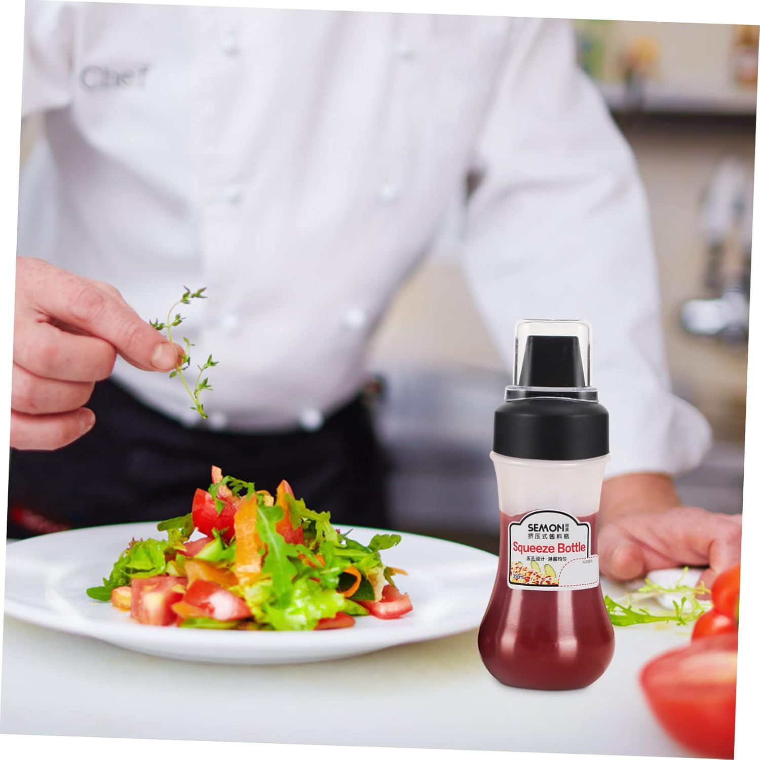 Garneck 5-Hole Refillable Condiment Squeeze Bottle