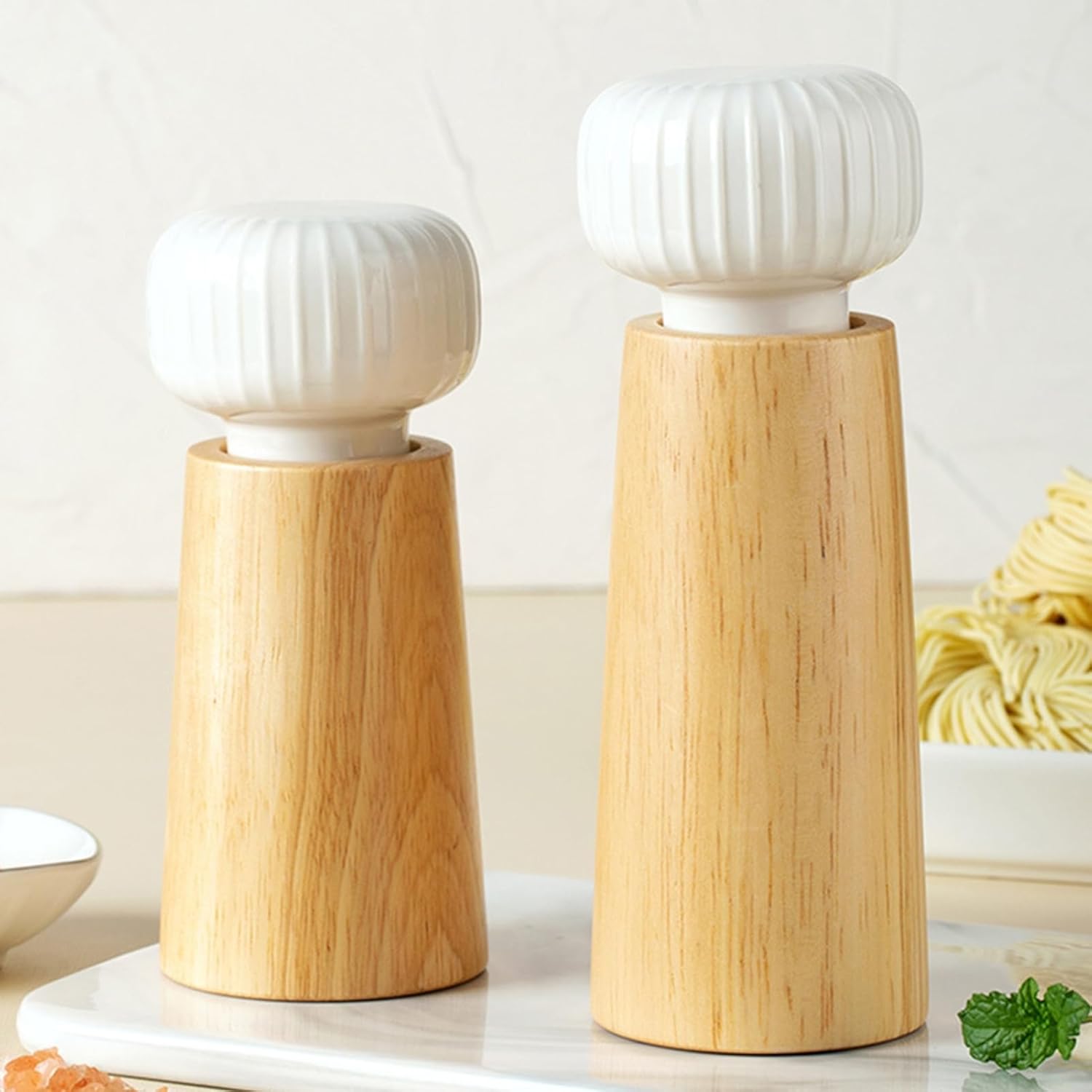 Qinlenyan Adjustable Coarseness Wood Pepper Mill