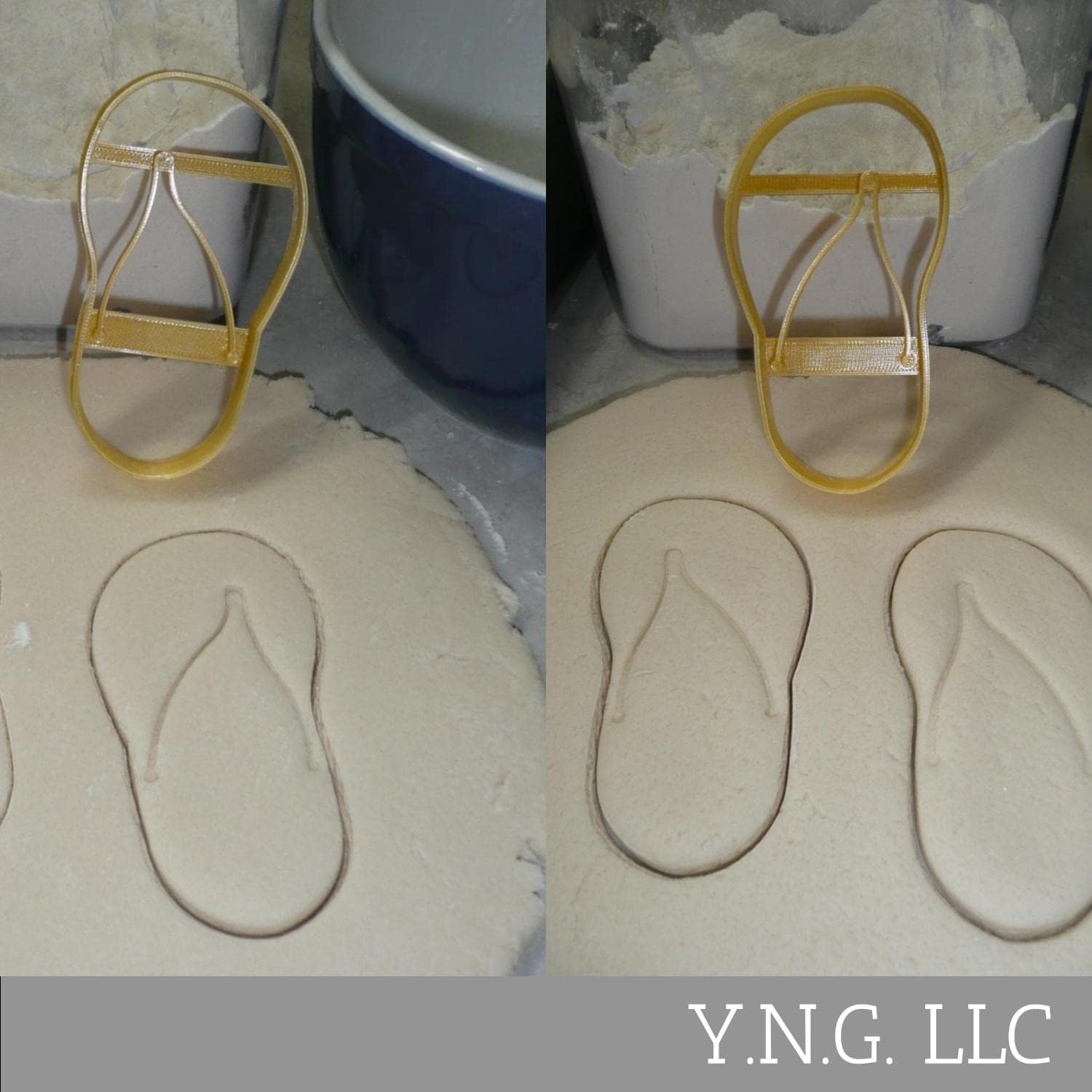 YNGLLC FLIPFLOP Cookie Cutters Set of 2