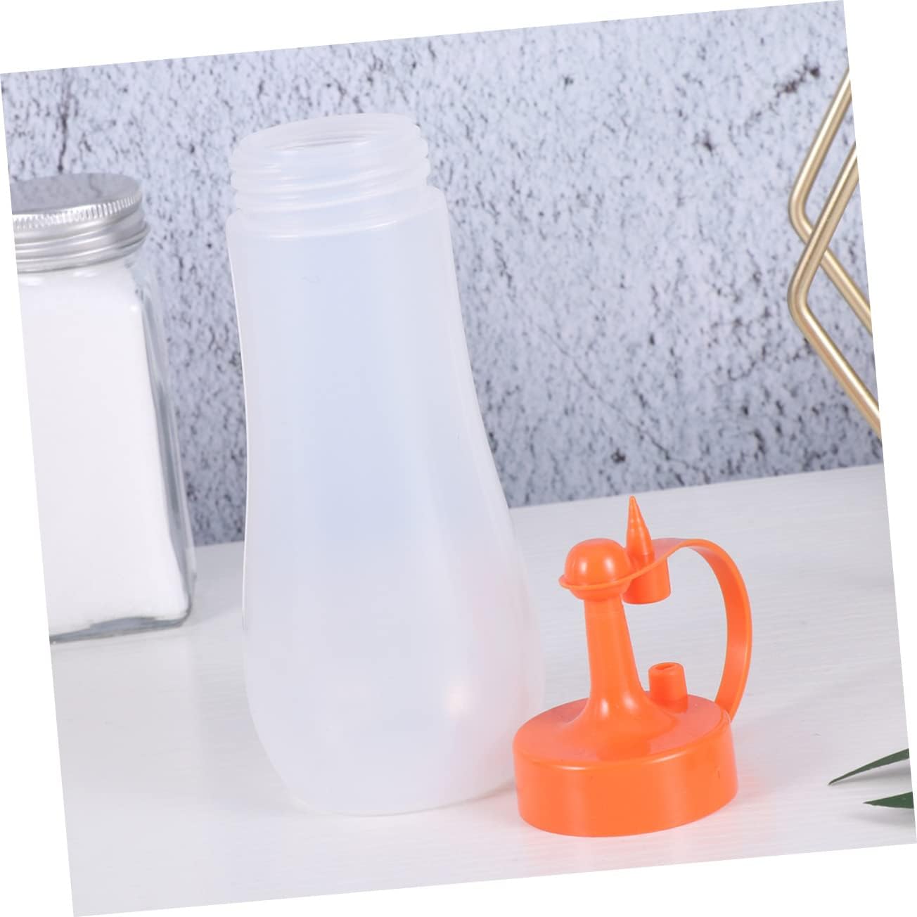 GREENADSCAPE Clear Condiment Squeeze Bottle for Kitchen Use