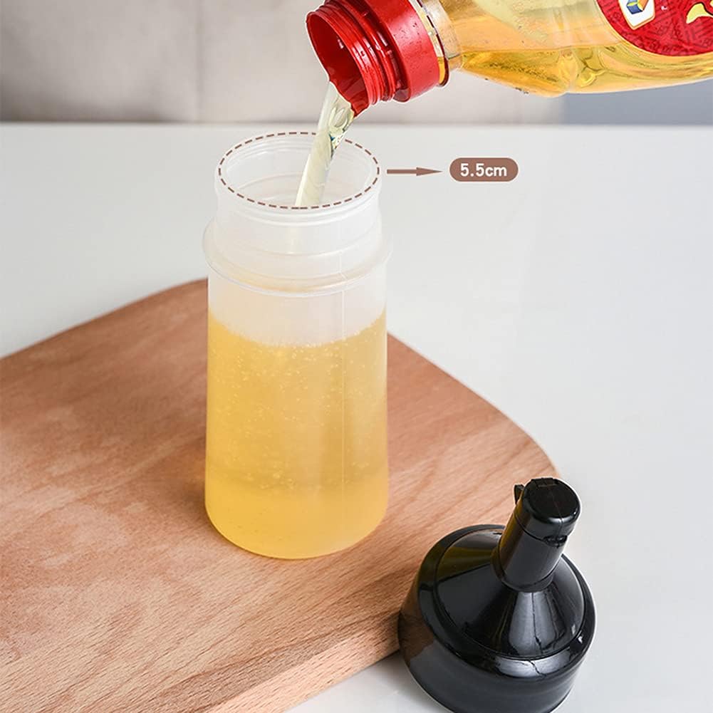 AKOAK 250 ml Squeeze Bottle for Condiments and Sauces
