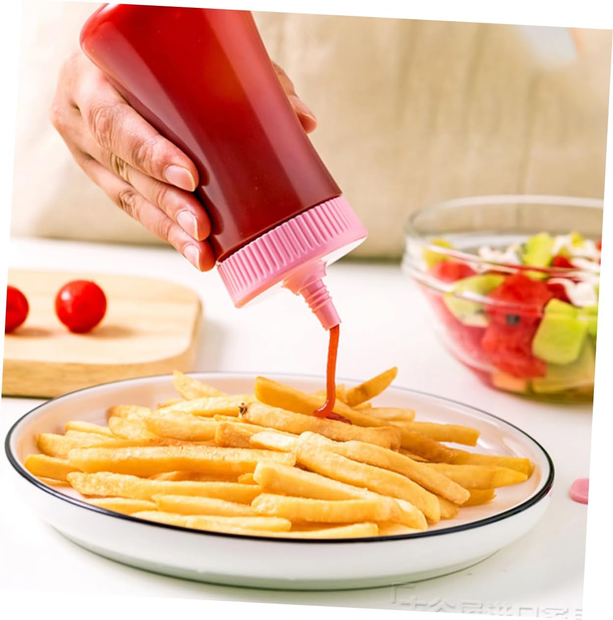 Luxshiny Condiment Squeeze Bottles for Sauces and Mustard