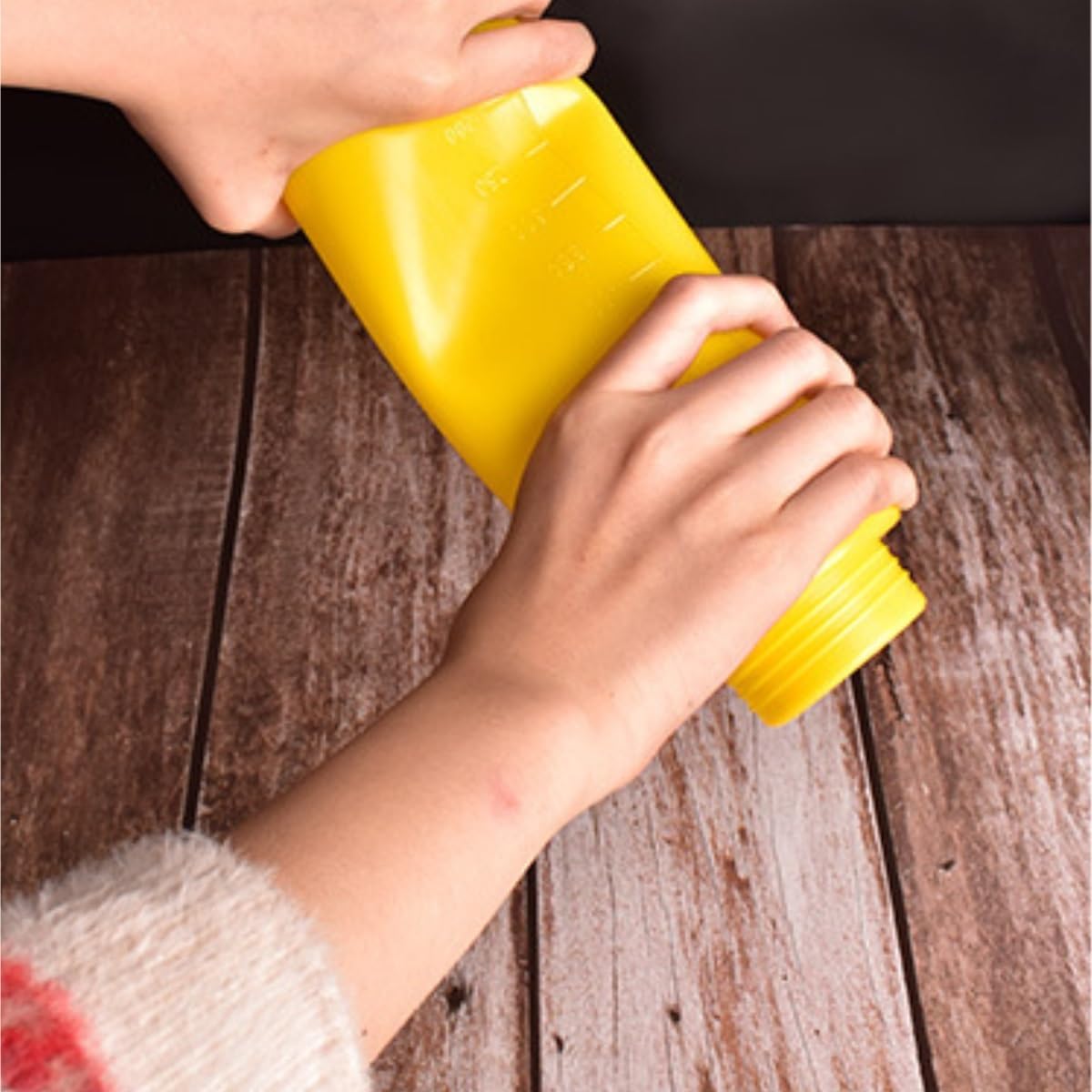 KLEYE Squeeze Bottles Pack of 5 650ml White
