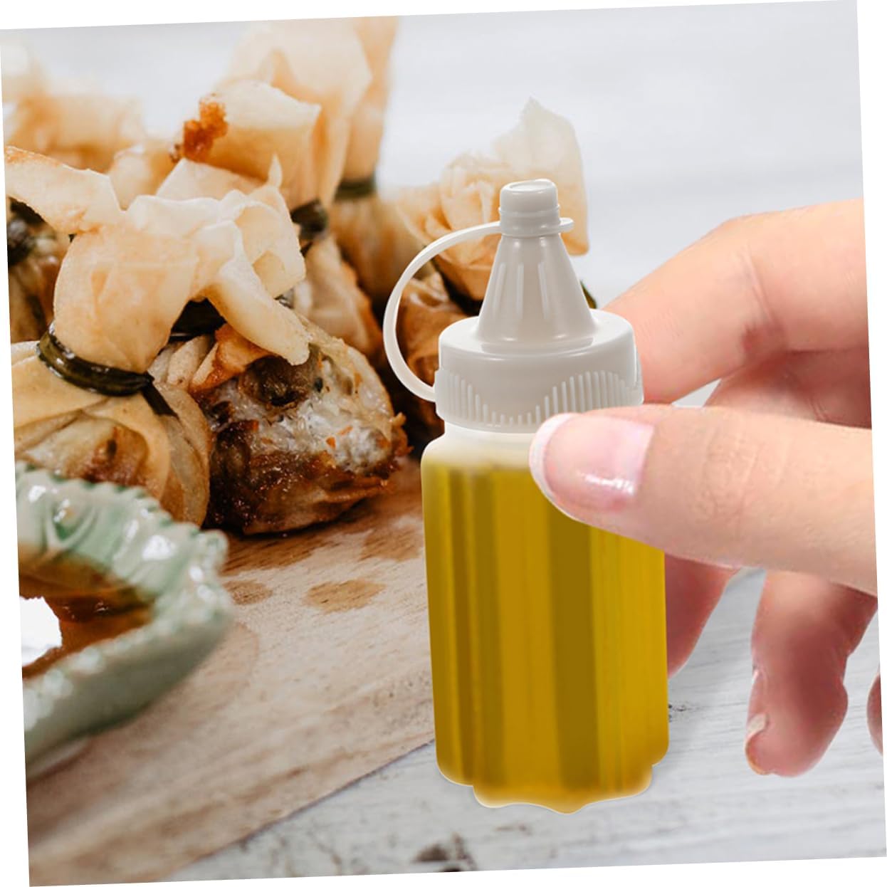 Reusable Sauce Dispenser Bottles Mini Squeeze Bottles for Salad Dressing and Oils