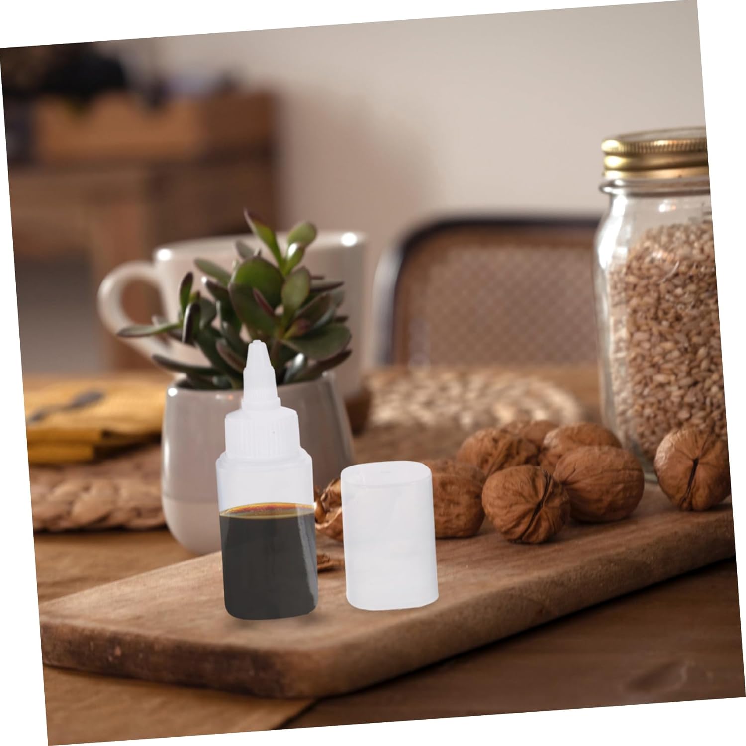 2 Pack Reusable Condiment Squeeze Bottles for Ketchup and Mustard
