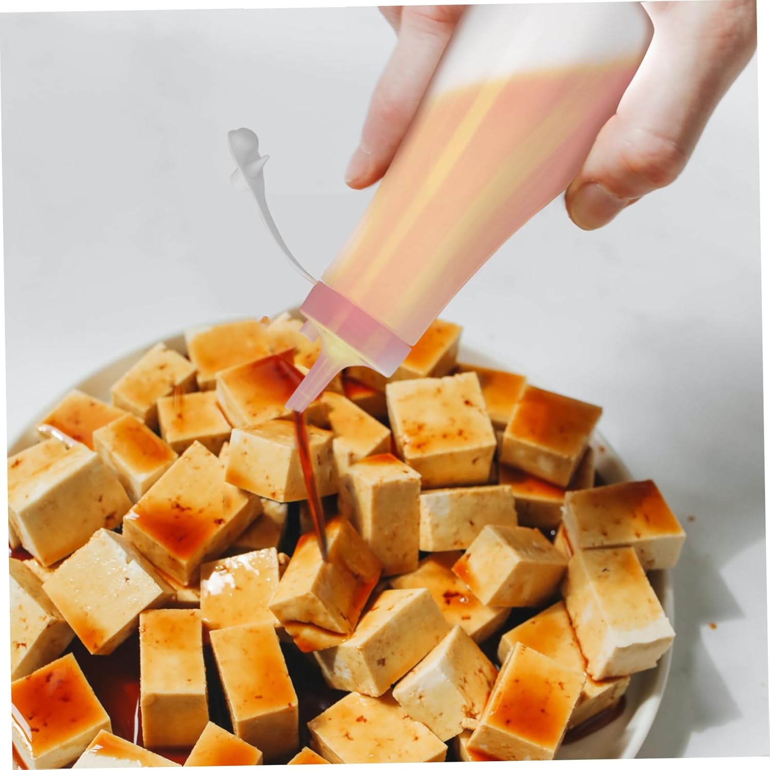 HOLIDYOYO Squeeze Bottle Condiment Dispenser 1