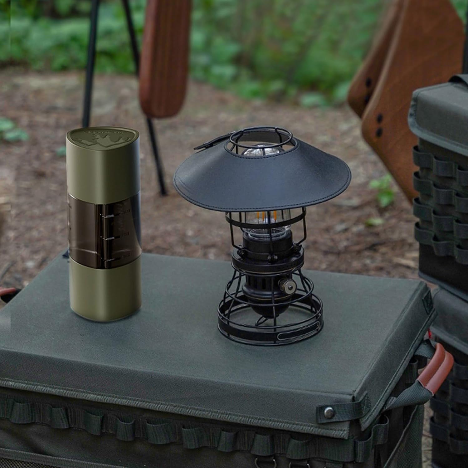 Durable Squeeze Spices Bottle for Kitchen and Outdoor Use