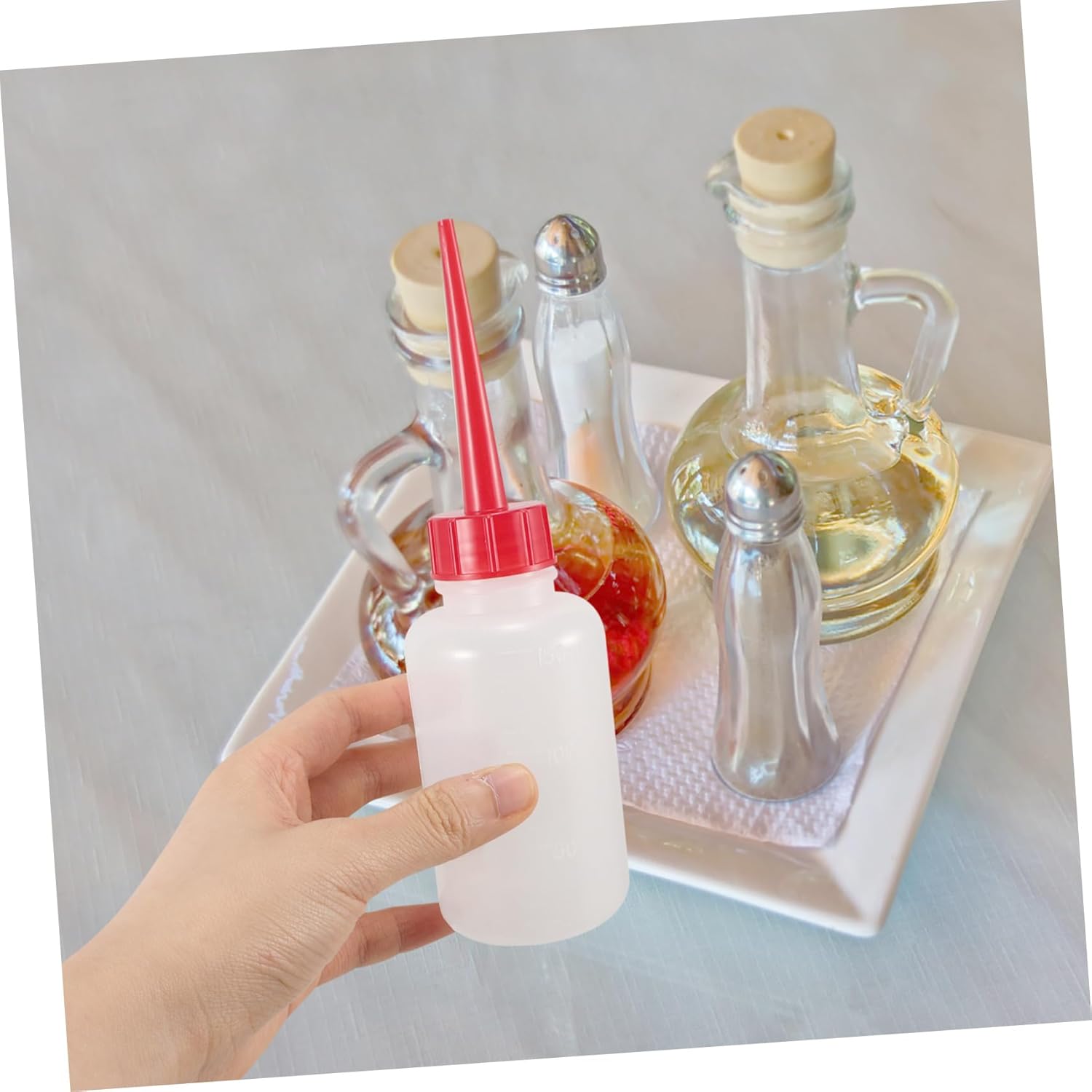 CIYODO Reusable Plastic Condiment Squeeze Bottle for Sauces and Seasonings