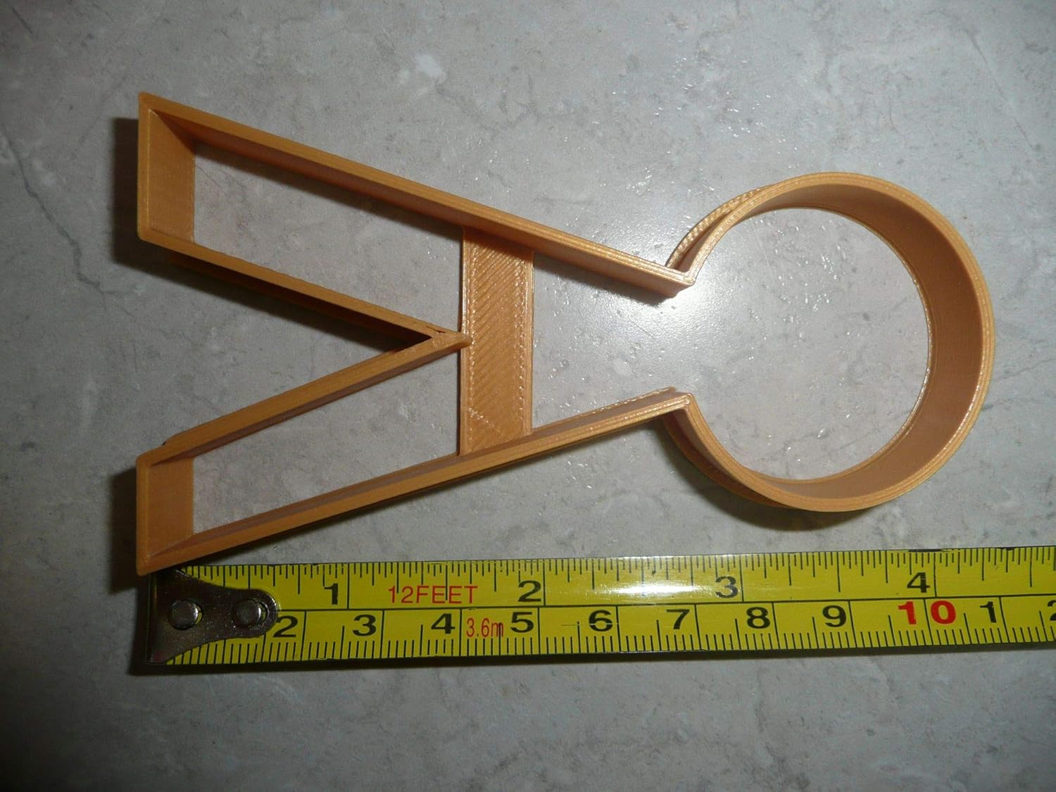 YNGLLC Runner Medal Award Ribbon Cookie Cutter