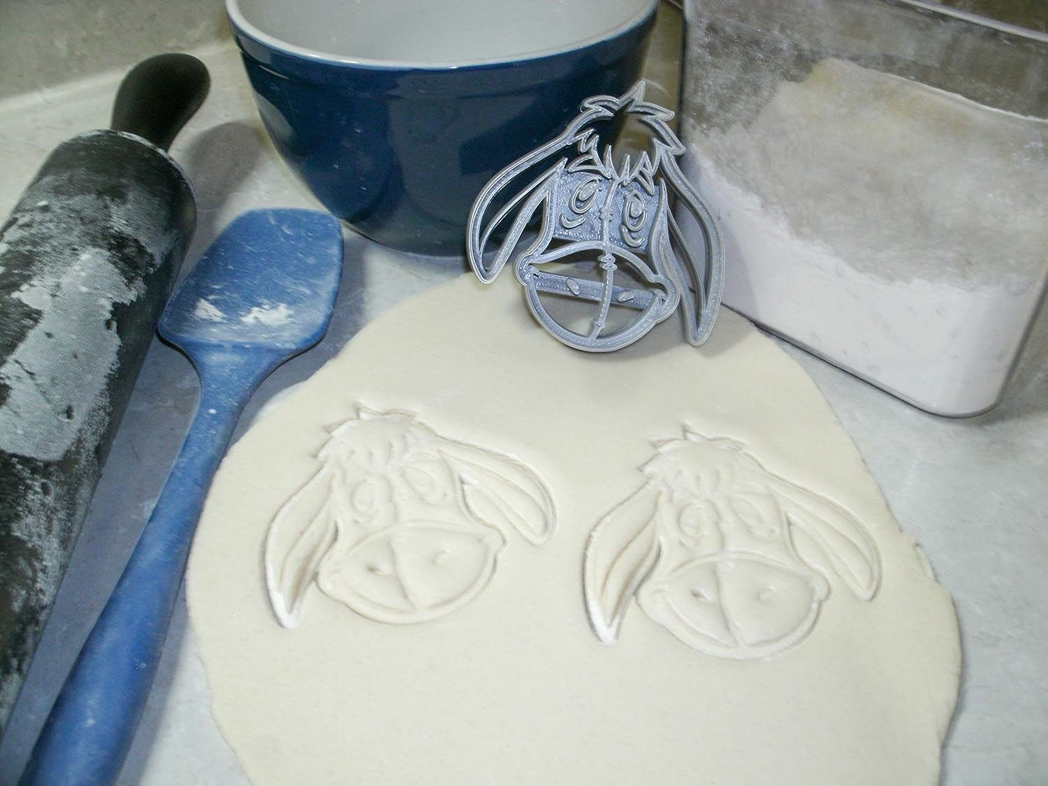 YNGLLC Winnie The Pooh Themed Cookie Cutters Set of 4 1