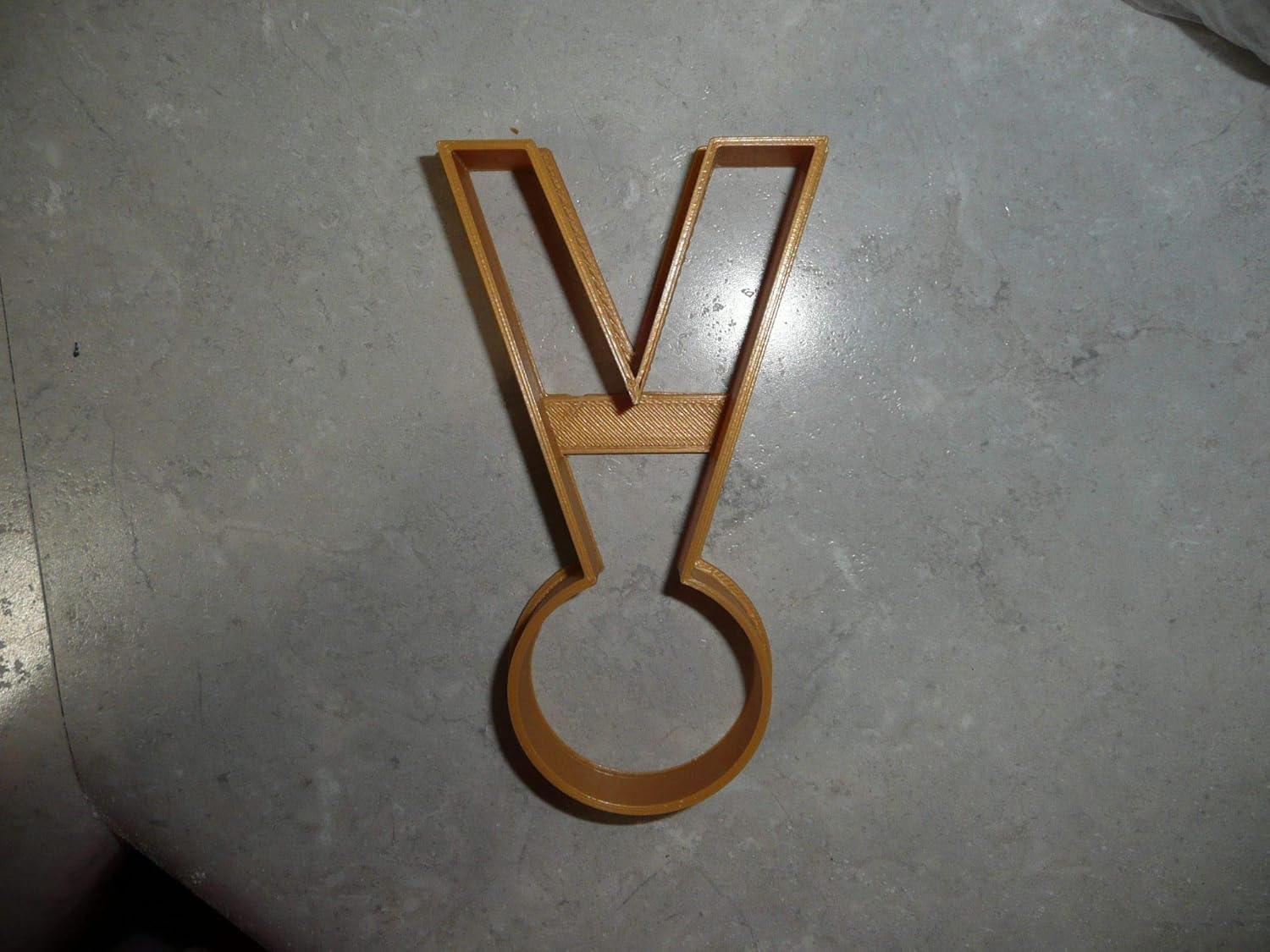 YNGLLC Runner Medal Award Ribbon Cookie Cutter