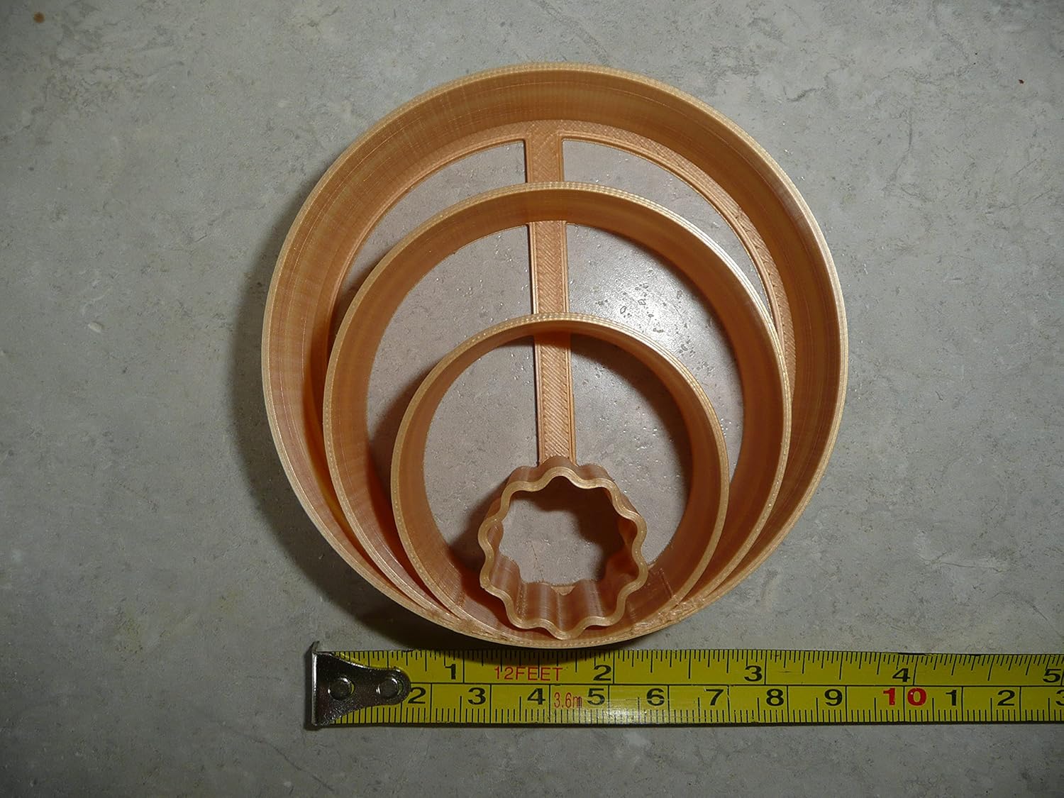 YNGLLC CIRCLE CONCHA CUTTER 35 Inch Diameter Gold 1