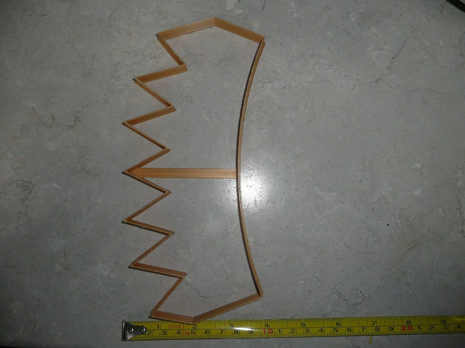 YNGLLC CROWN Cookie Cutter 85 x 4 x 0625